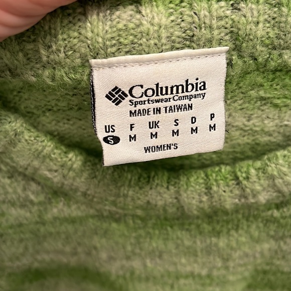 Columbia sweater size S. Gently used - Picture 4 of 5